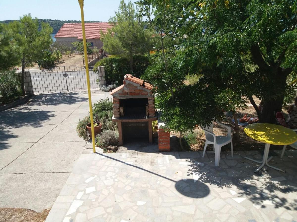 Holiday Home Vjeka Rab Town Oda fotoğraf